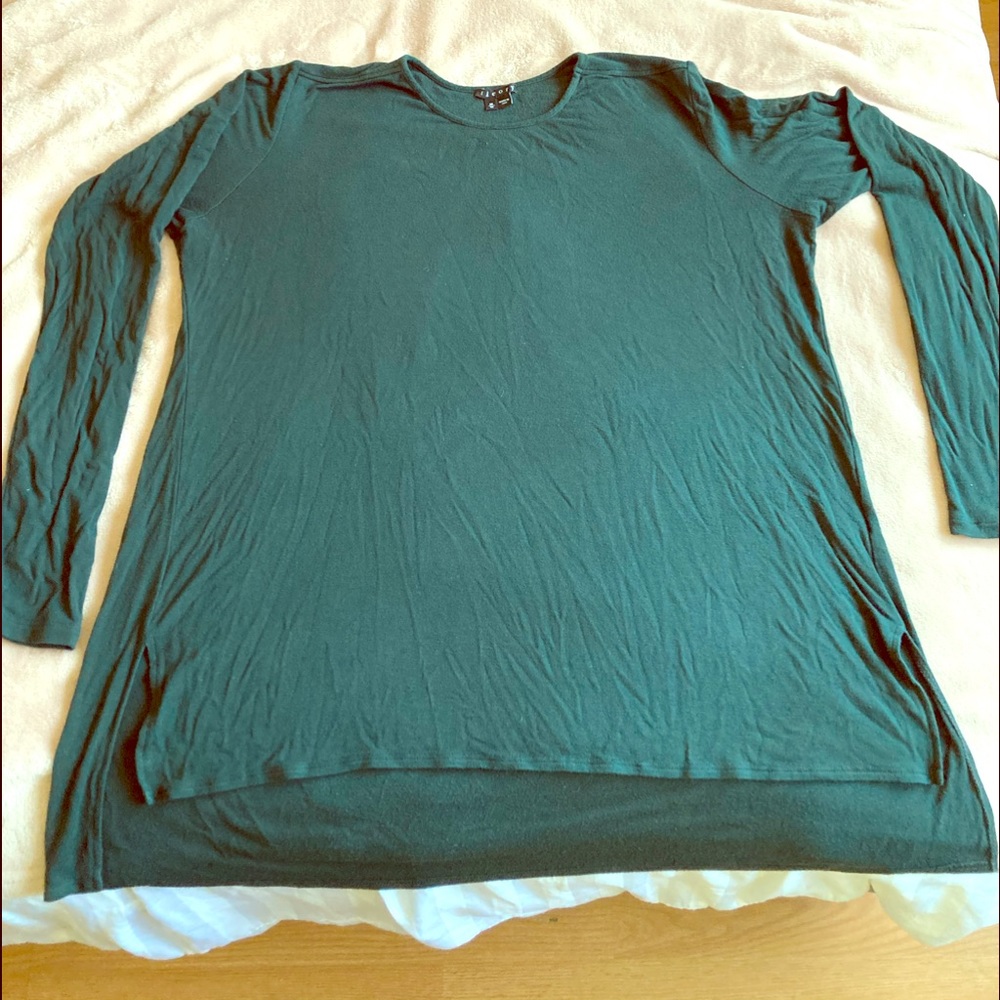 Theory Green Long Sleeve Basic - image 1